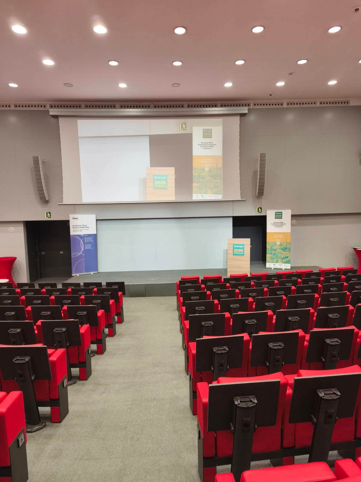 Auditorio del congreso Entropy 2026 en la Barcelona School of Management